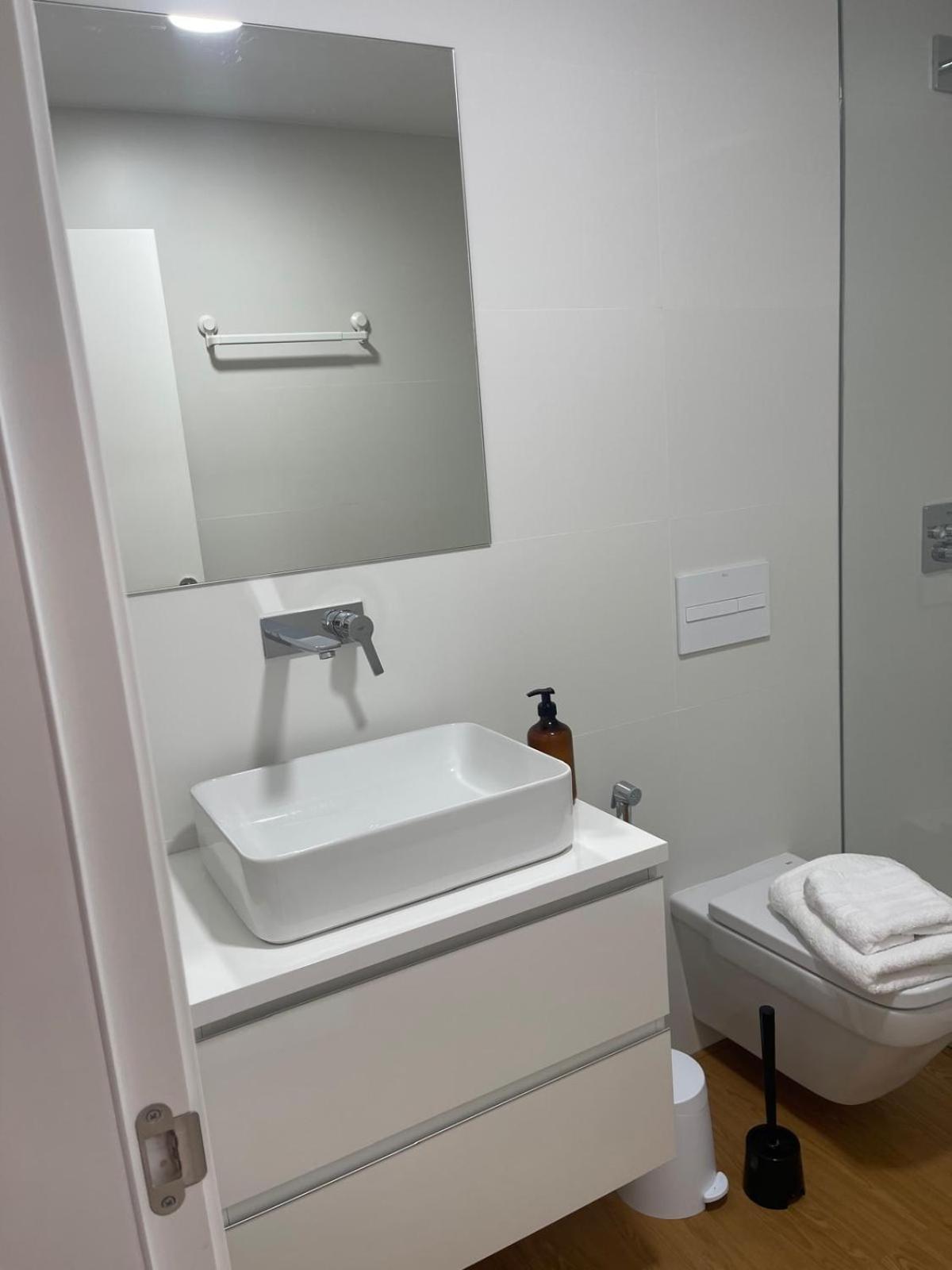 Apartamento Calle Rodrigo De Triana Con Opcion De Parking Севилья Экстерьер фото