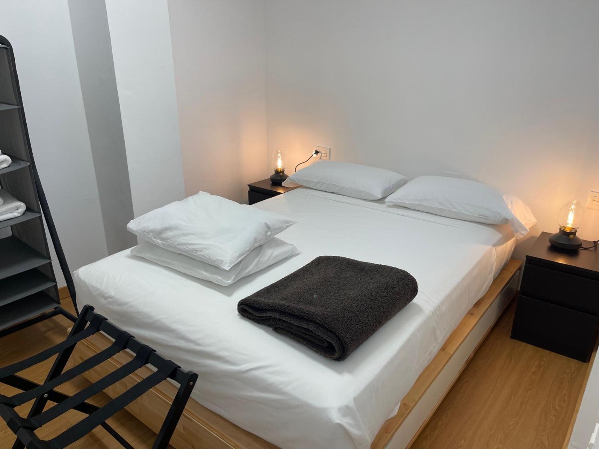 Apartamento Calle Rodrigo De Triana Con Opcion De Parking Севилья Экстерьер фото