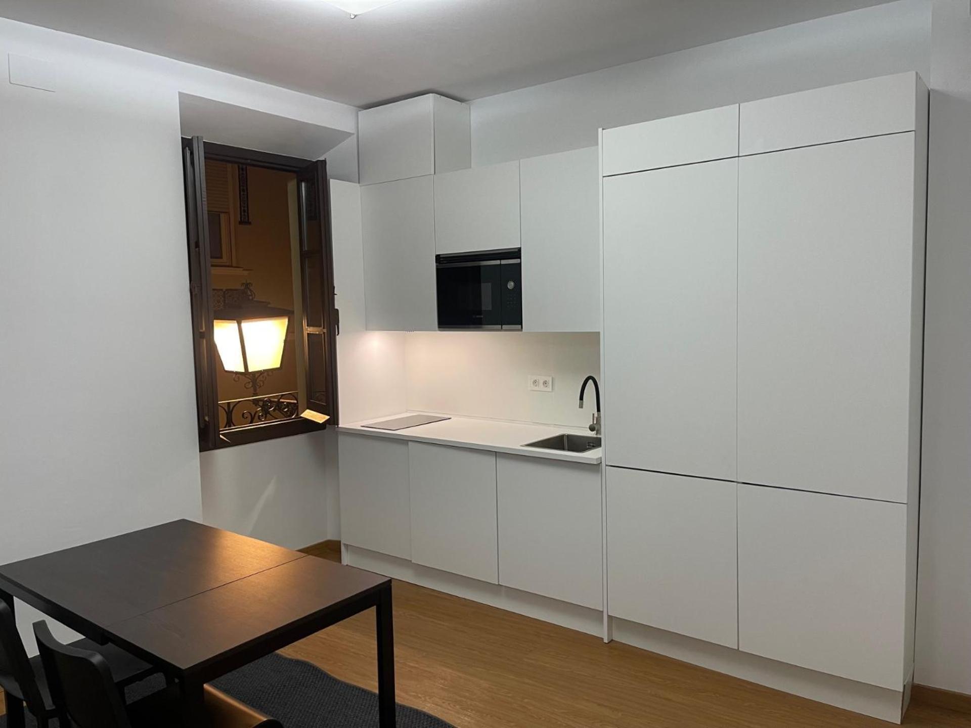 Apartamento Calle Rodrigo De Triana Con Opcion De Parking Севилья Экстерьер фото